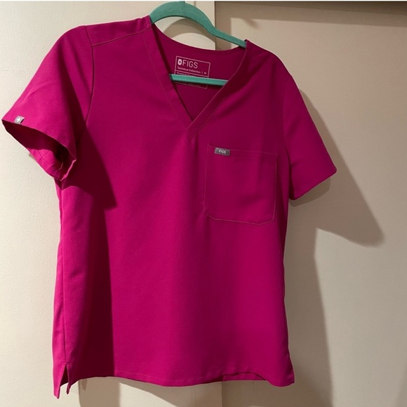 FIGS - Raspberry Sorbet Set with Blue Drawstring - Picture 3 of 5